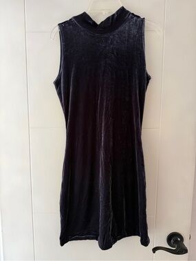 Sleeveless Velvet Mock Neck Dress - Deep Navy